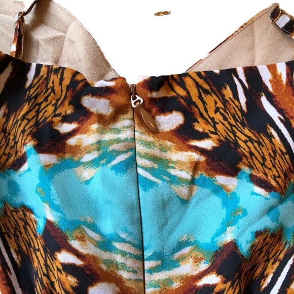 BEBE Printed Chainlink Strap Romper NWT - Picture 5 of 15